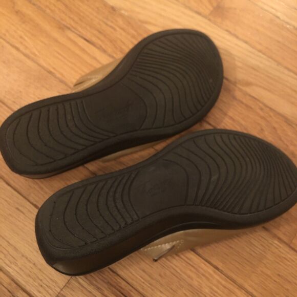 TROTTERS‎ ELLIE Slides Sandals Shoes Goldwash Leather 6W - Picture 5 of 9